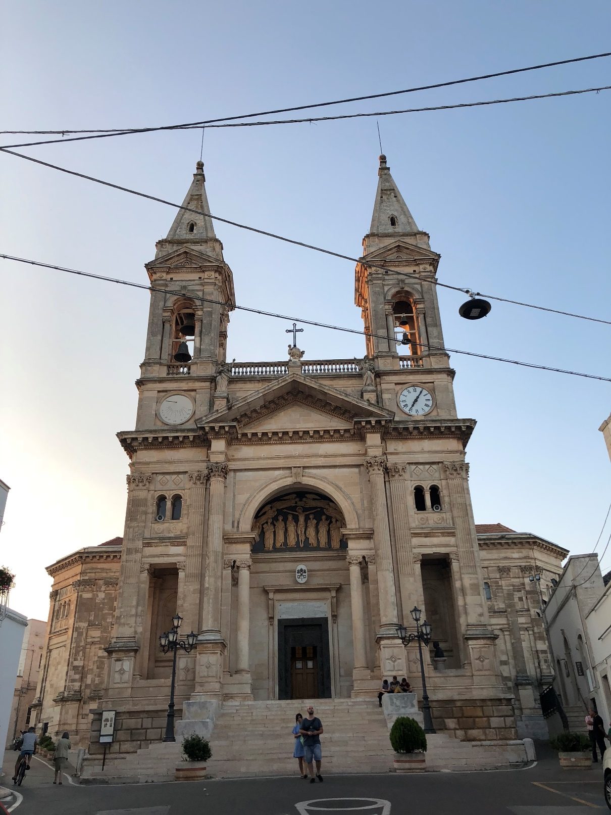 Basilica%20Santuario%20dei%20SS%20Cosma%20e%20Damiano%2C%20Alberobello%20%28by%20Mariarita%20Trapani%29%20%281%29.jpeg